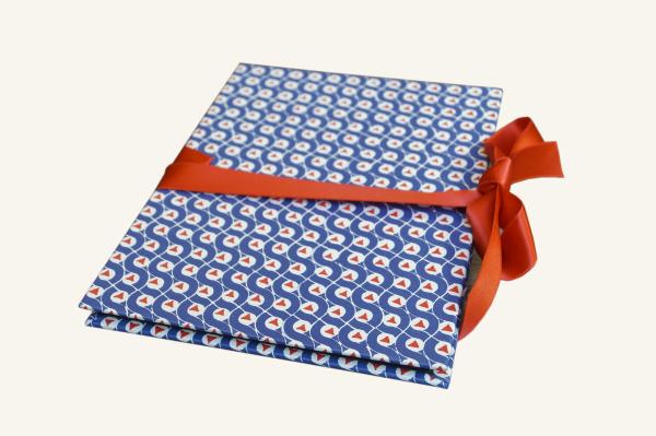 Blau rotes Leporello "Gustl"
